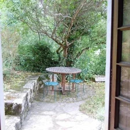 House - 6 Pers, 107 M2, 4/3 * Brengues